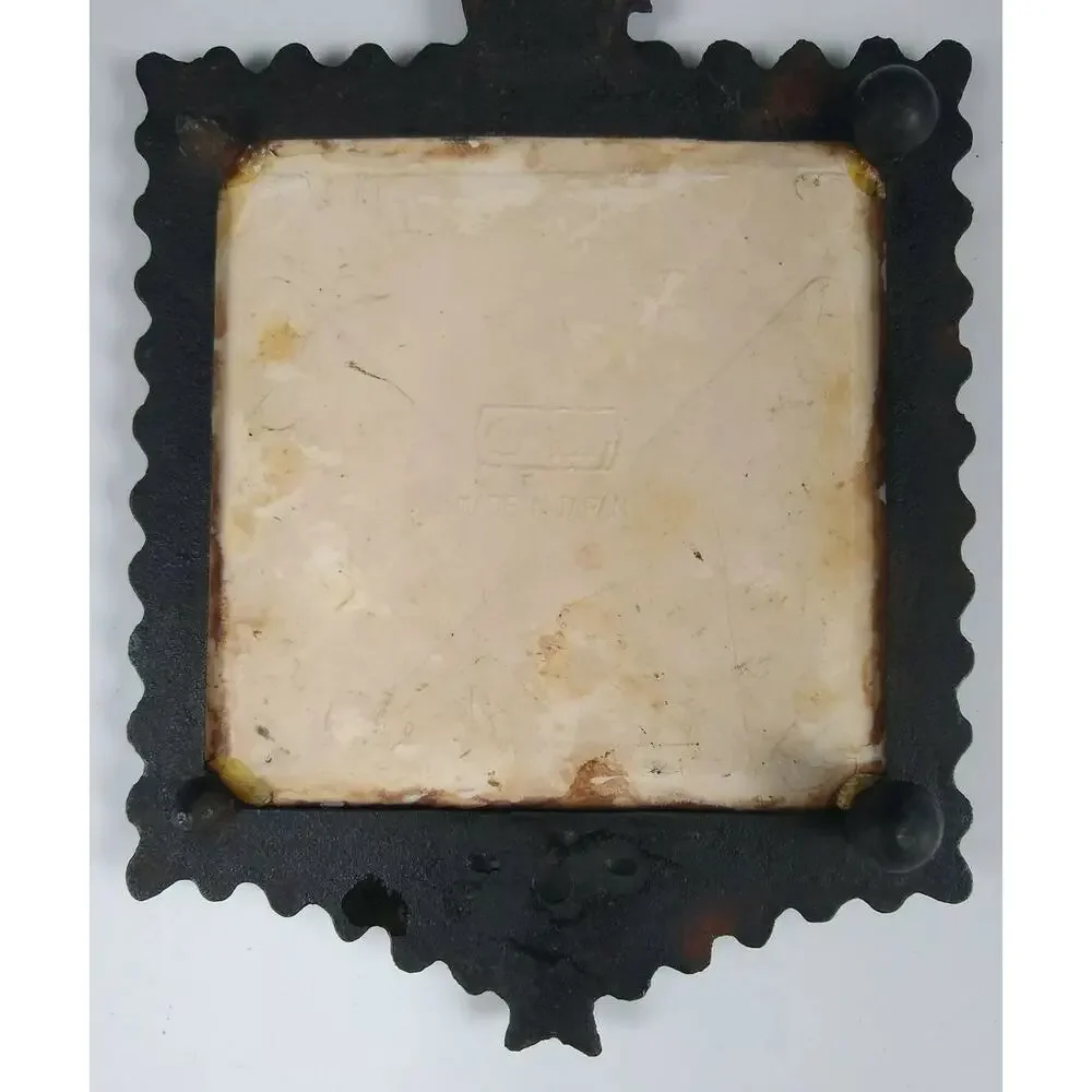 Unbranded item shows